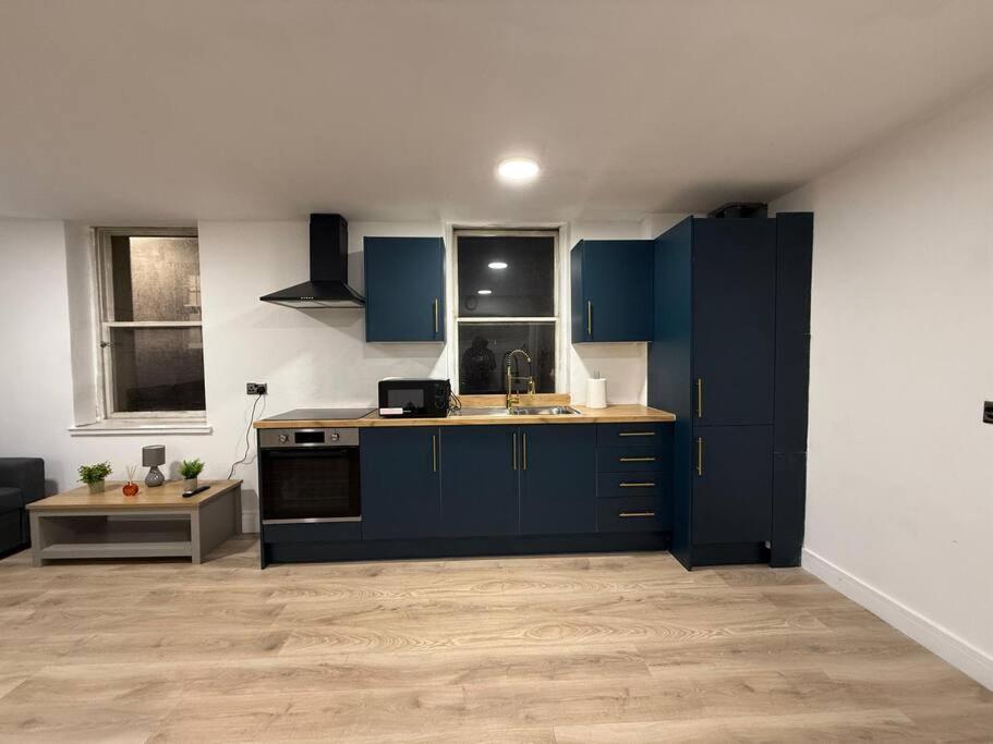 Modern 1 Bedroom - 5 Min Walk From Princess Street Eb1 Единбург Екстер'єр фото